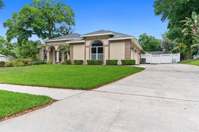 photo 2: 2501 OAK LANDING DRIVE, BRANDON FL 33511