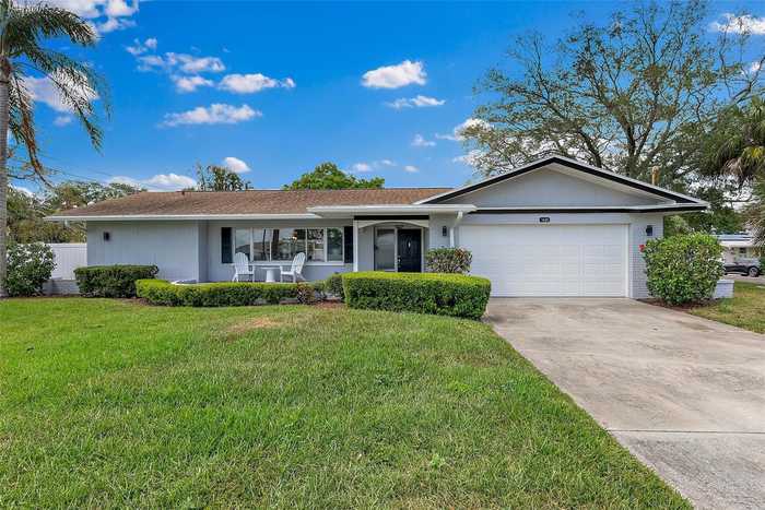 photo 1: 1465 40TH AVENUE NE, ST PETERSBURG FL 33703