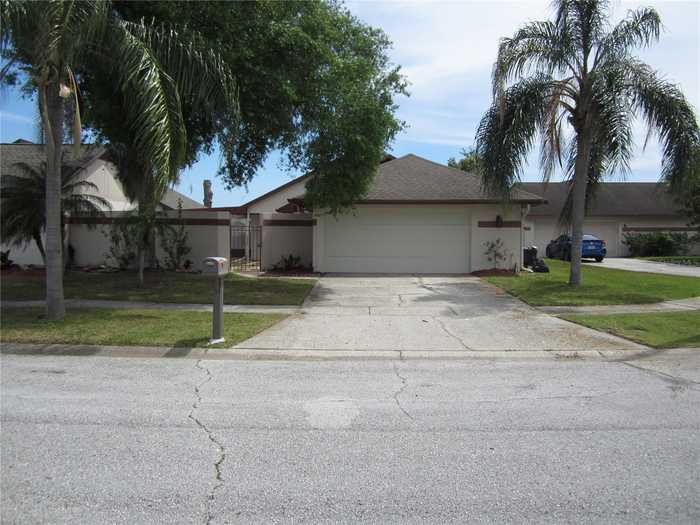 photo 2: 6905 DRURY STREET, TAMPA FL 33635