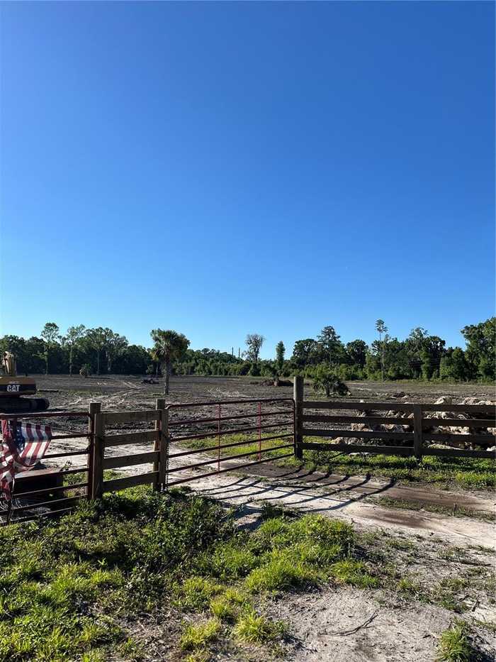 photo 1: NW GAINESVILLE RD, OCALA FL 34475