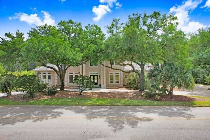 photo 2: 4516 CHEVAL BOULEVARD, LUTZ FL 33558