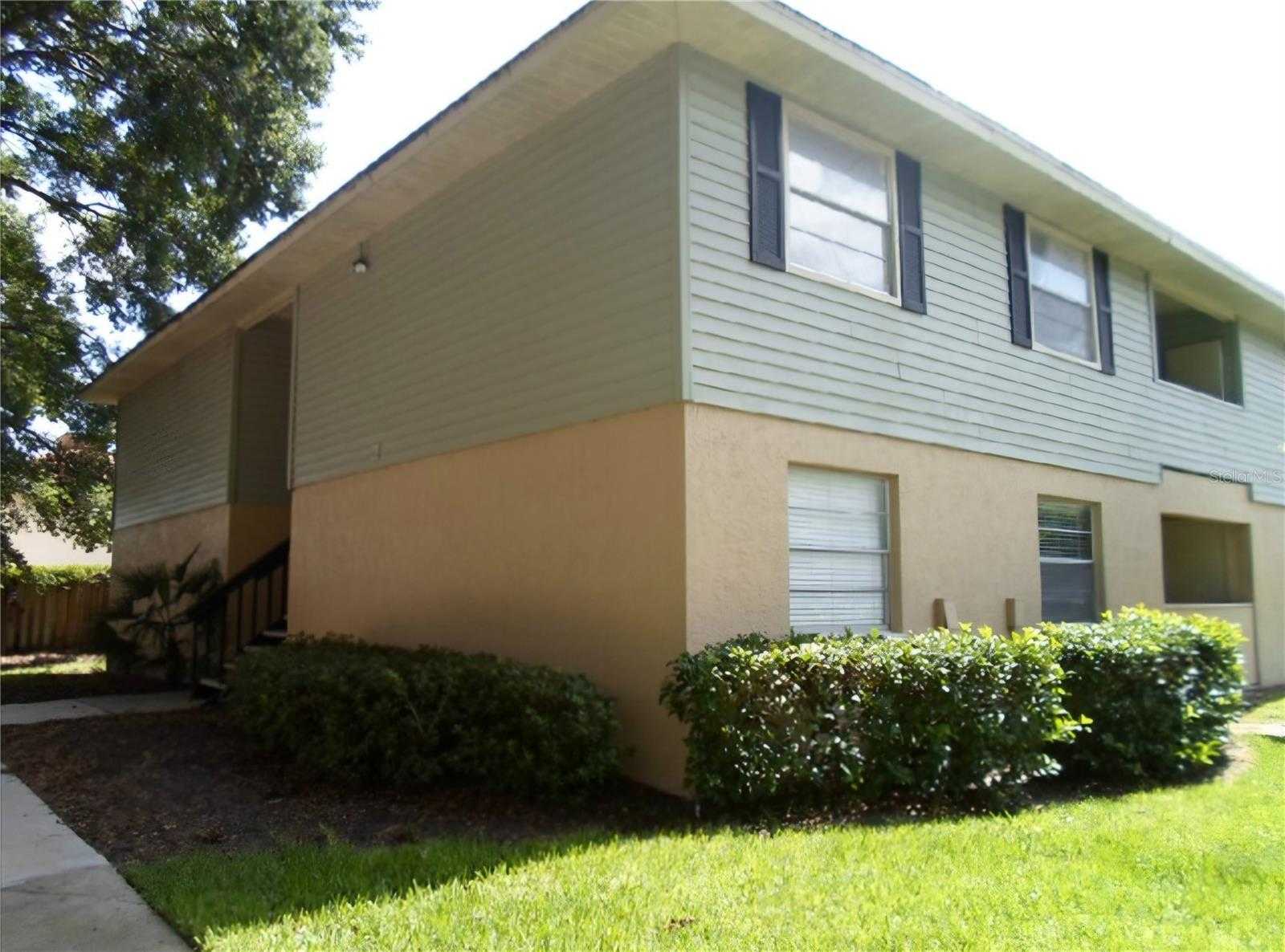 photo 1: 228 RED CEDAR PLACE Unit 228, BRANDON FL 33510