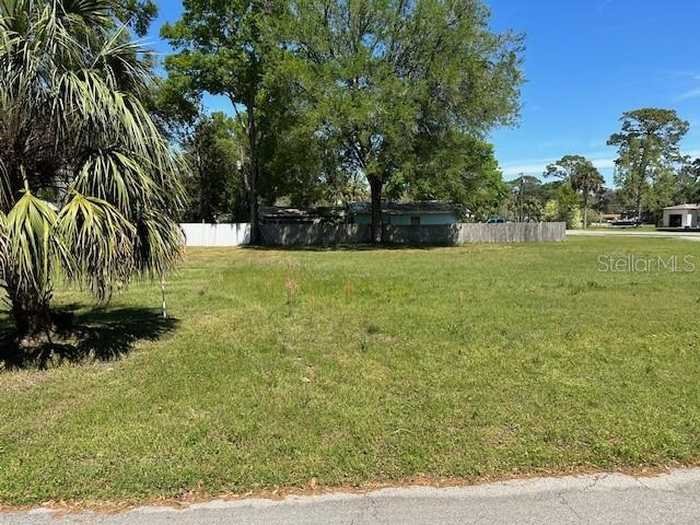 photo 6: 506 NE 2ND STREET, CHIEFLAND FL 32626