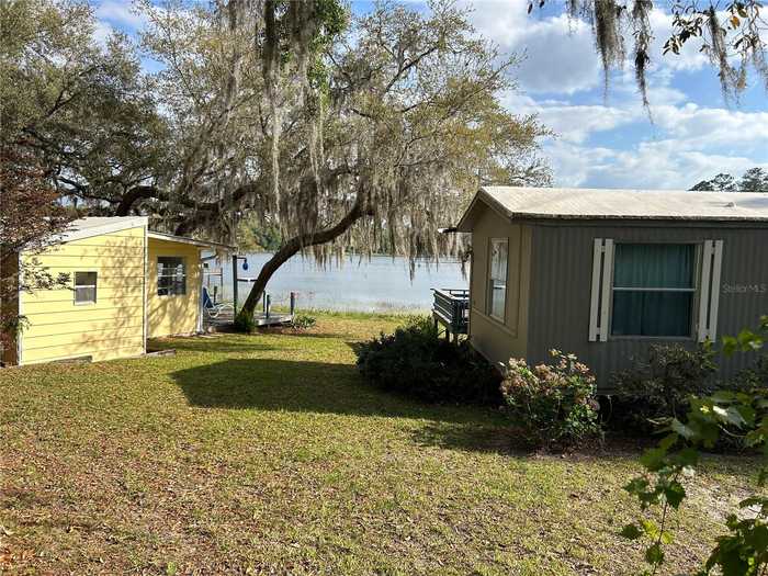 photo 2: 115 LAKE SUSAN ROAD, HAWTHORNE FL 32640