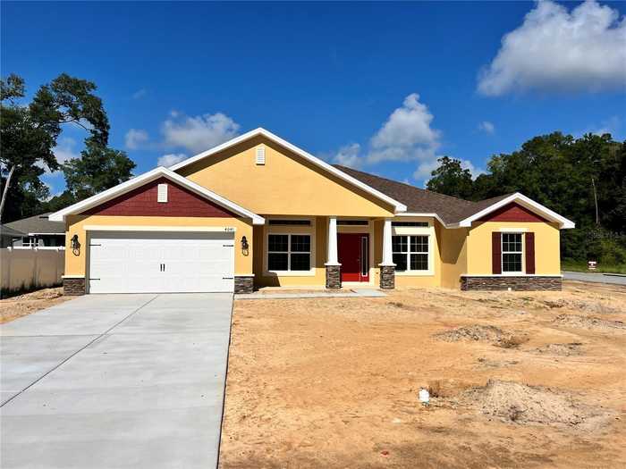 photo 1: 4041 NE 58TH CIRCLE, SILVER SPRINGS FL 34488