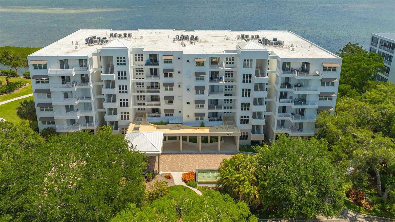 photo 3: 2450 HARBOURSIDE DRIVE Unit 212, LONGBOAT KEY FL 34228