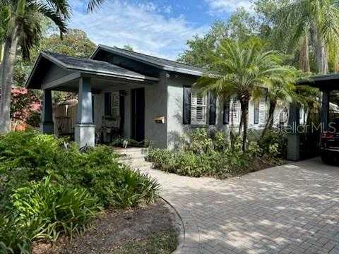 photo 2: 3006 W BAY VIEW AVENUE, TAMPA FL 33611