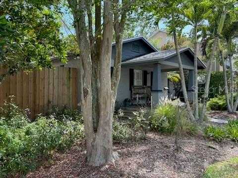 photo 3: 3006 W BAY VIEW AVENUE, TAMPA FL 33611