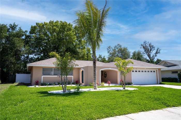 photo 1: 8060 CANTERBURY CIRCLE, SEMINOLE FL 33777