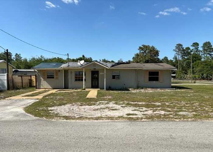 photo 1: 28245 BOUGAINVILLEA AVENUE, PAISLEY FL 32767