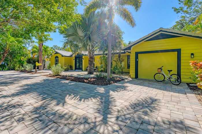 photo 2: 117 CASTILE STREET, VENICE FL 34285