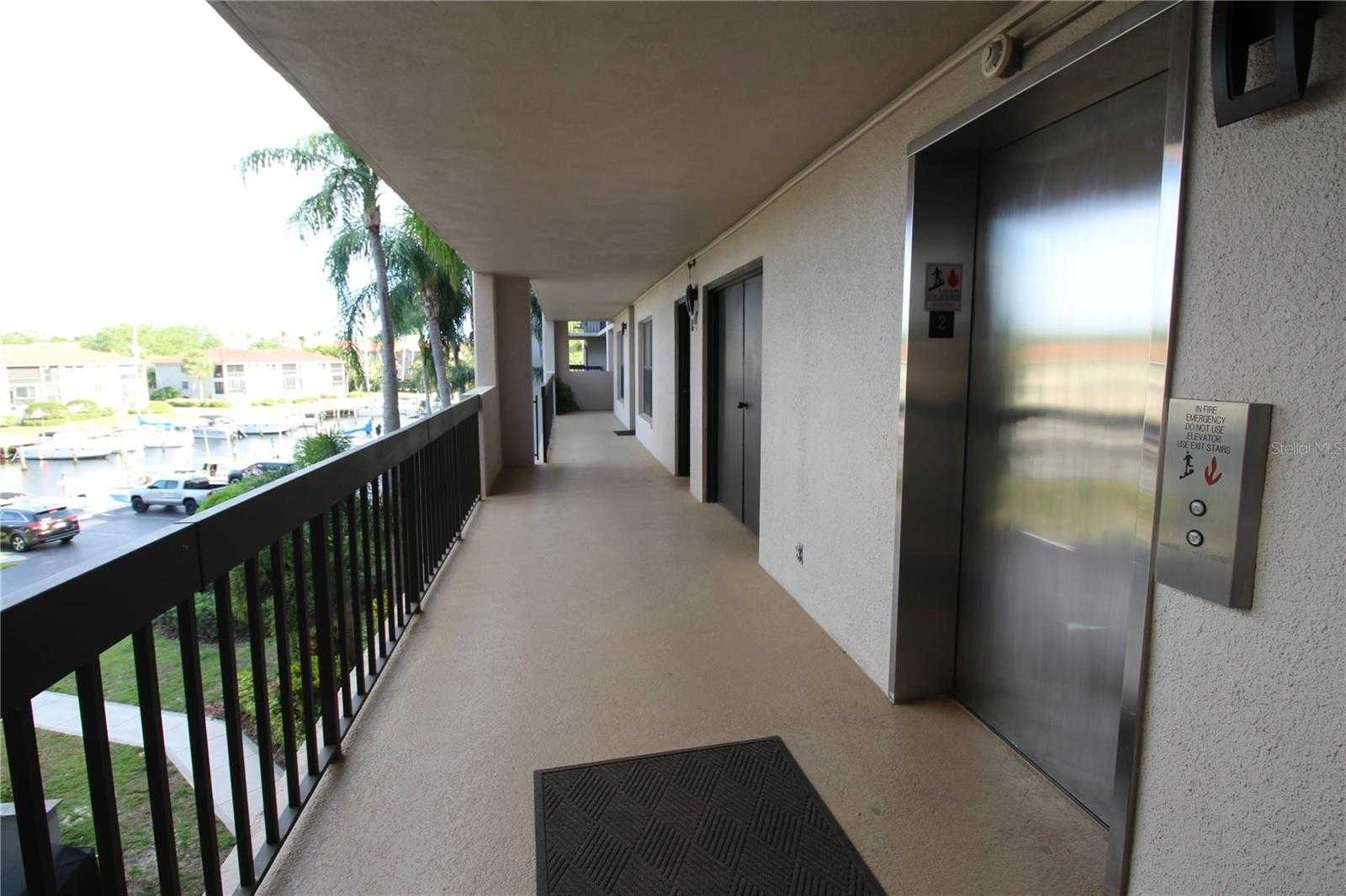 photo 3: 1806 MARINER DRIVE Unit 214, TARPON SPRINGS FL 34689