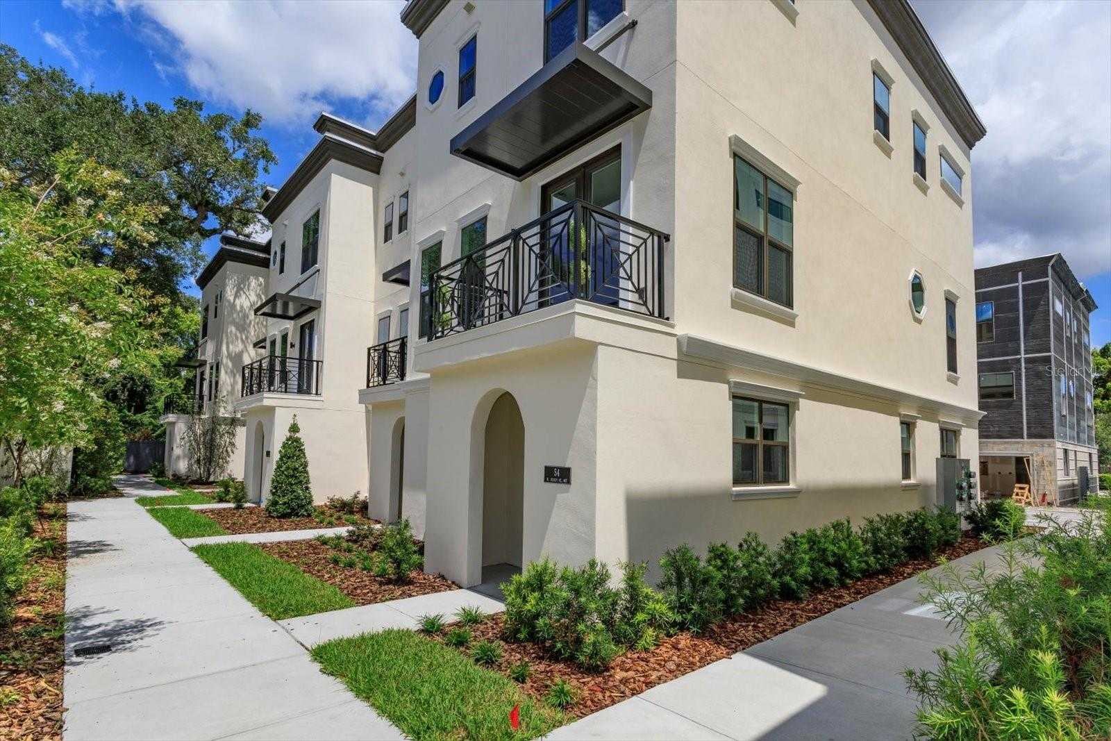 photo 3: 54 W JERSEY STREET Unit 11, ORLANDO FL 32806