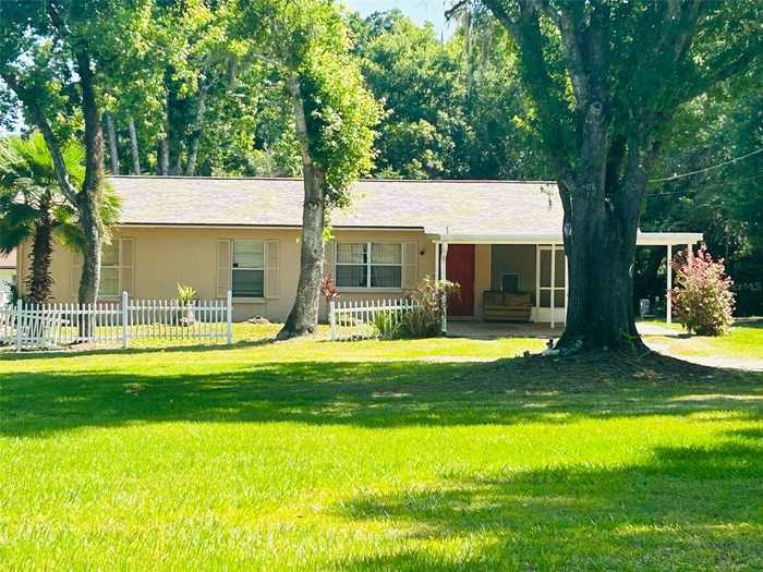 photo 1: 1115 LITHIA PINECREST ROAD, BRANDON FL 33511