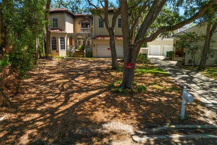 photo 2: 4710 W LAUREL ROAD, TAMPA FL 33629