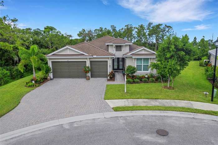 photo 2: 617 MISTIFLOWER CIRCLE, NOKOMIS FL 34275