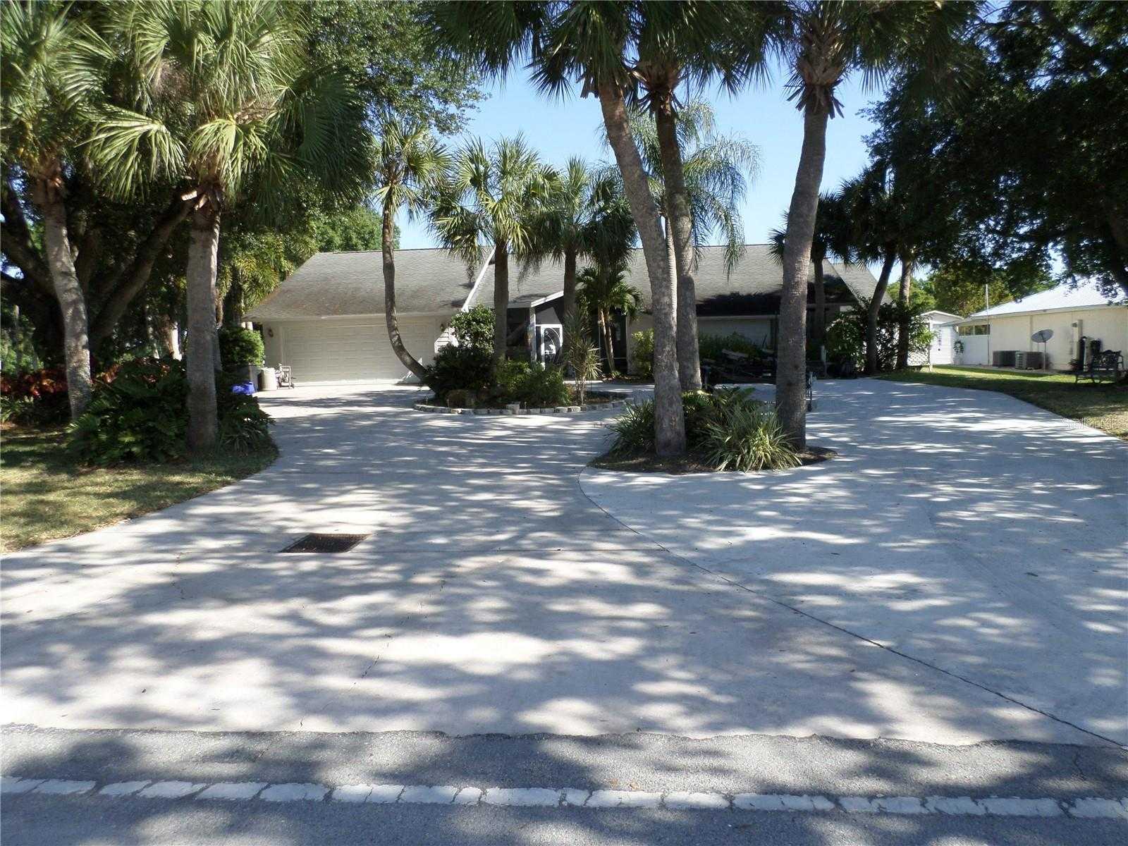 photo 1: 1677 SE 24TH BOULEVARD Unit 1, OKEECHOBEE FL 34974