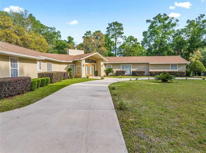 photo 2: 258 NW FAIRWAY DRIVE, LAKE CITY FL 32055