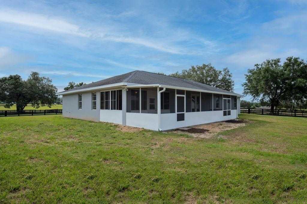 photo 3: 630 SW 210TH AVE, DUNNELLON FL 34431