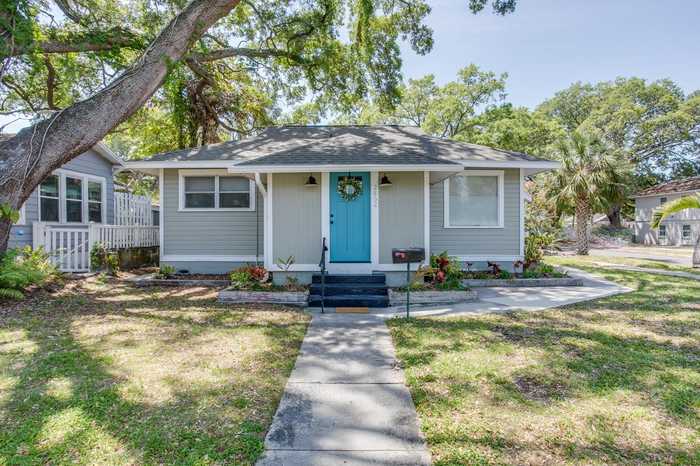 photo 1: 2862 2ND AVENUE S, SAINT PETERSBURG FL 33712