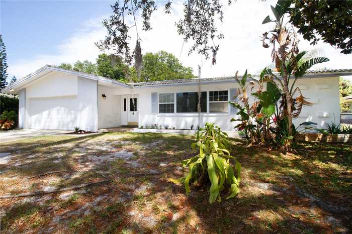 photo 2: 405 BAMBOO LANE, LARGO FL 33770