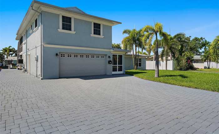 photo 1: 1416 49TH AVENUE NE, ST PETERSBURG FL 33703