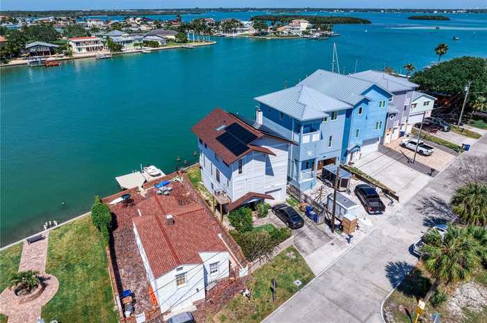 photo 2: 13253 BOCA CIEGA AVENUE, MADEIRA BEACH FL 33708