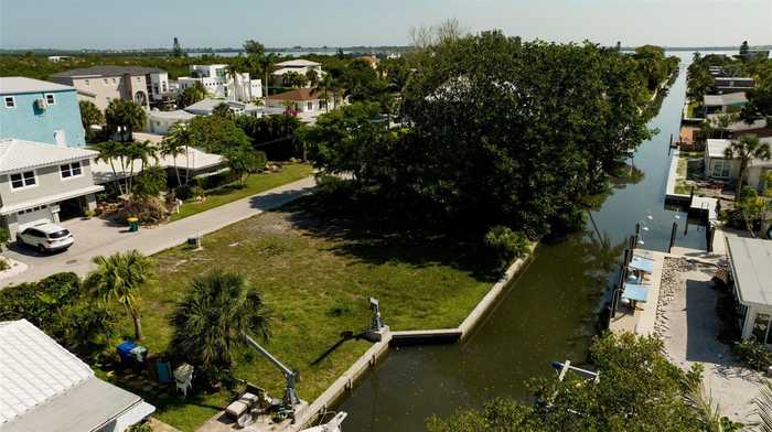 photo 2: 656 TARAWITT DRIVE, LONGBOAT KEY FL 34228