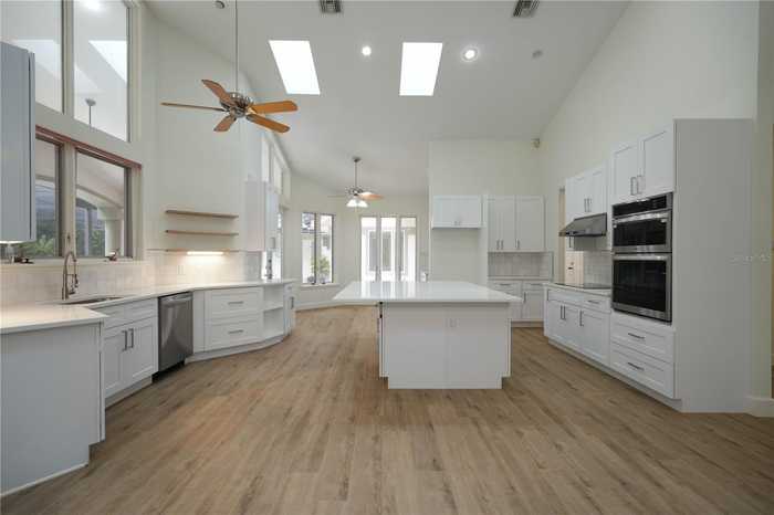 photo 2: 2062 HUTTON POINT, LONGWOOD FL 32779