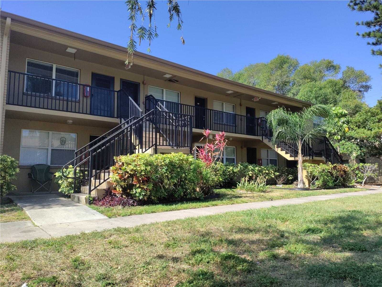 photo 1: 2500 HARN BOULEVARD Unit A9, CLEARWATER FL 33764