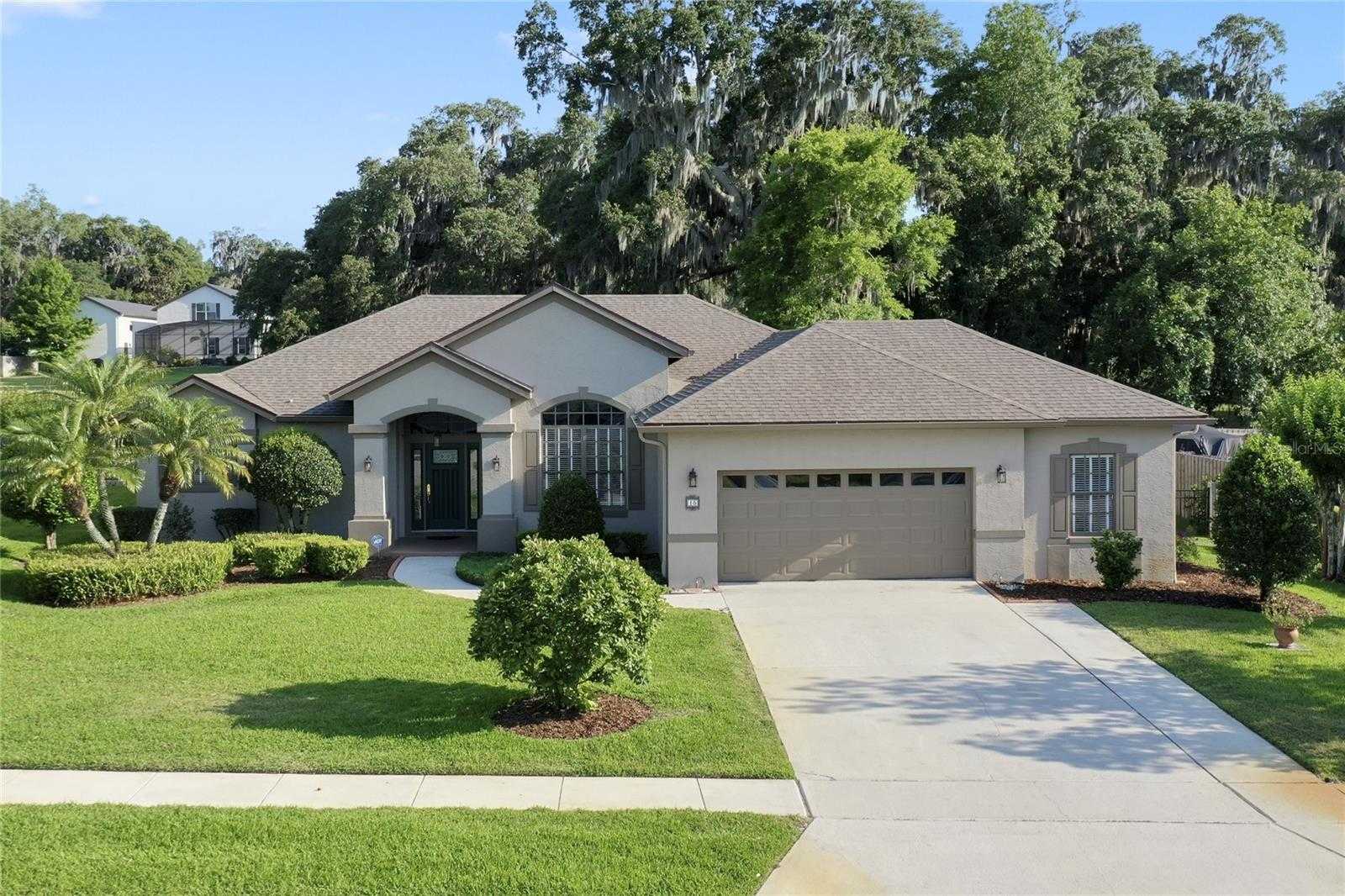 photo 1: 15 OAKLAND POINTE CIRCLE, OAKLAND FL 34760