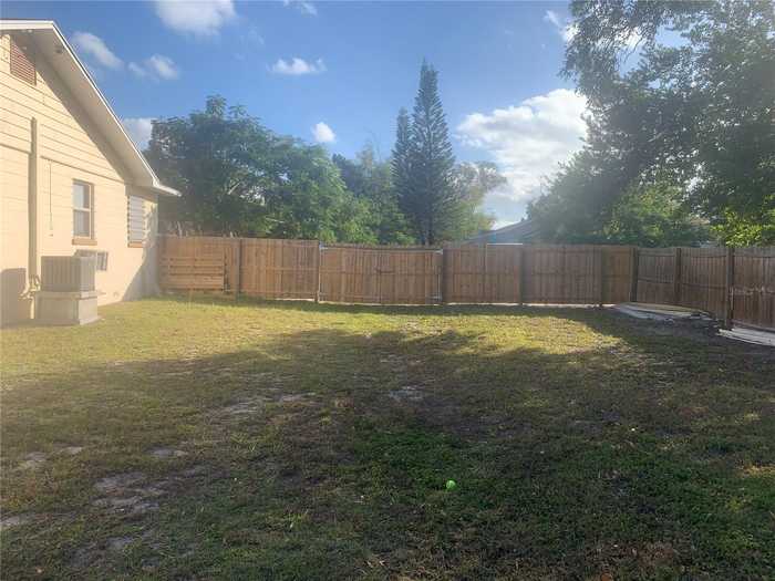 photo 4: 4339 57TH AVENUE N, SAINT PETERSBURG FL 33714