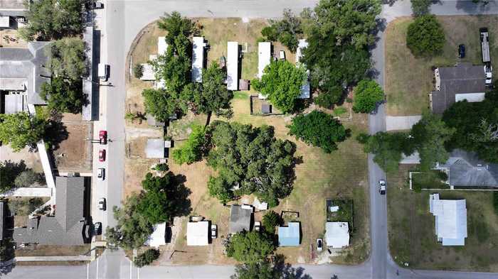 photo 2: 6065 BAY AVENUE SE, LAKELAND FL 33812