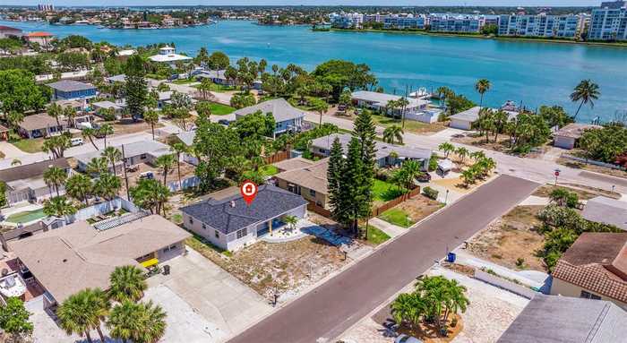 photo 2: 343 82ND AVENUE, ST PETE BEACH FL 33706