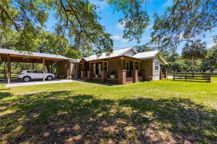 photo 1: 5437 N COUNTY ROAD 470, LAKE PANASOFFKEE FL 33538