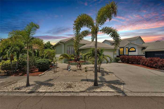 photo 2: 839 SYMPHONY ISLES BOULEVARD, APOLLO BEACH FL 33572