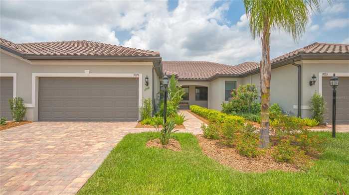 photo 1: 7629 SUMMERLAND COVE, BRADENTON FL 34202