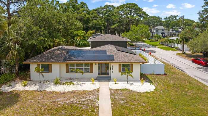 photo 1: 7234 1ST AVENUE S, SAINT PETERSBURG FL 33707