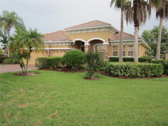 photo 2: 17928 BAHAMA ISLE CIRCLE, TAMPA FL 33647