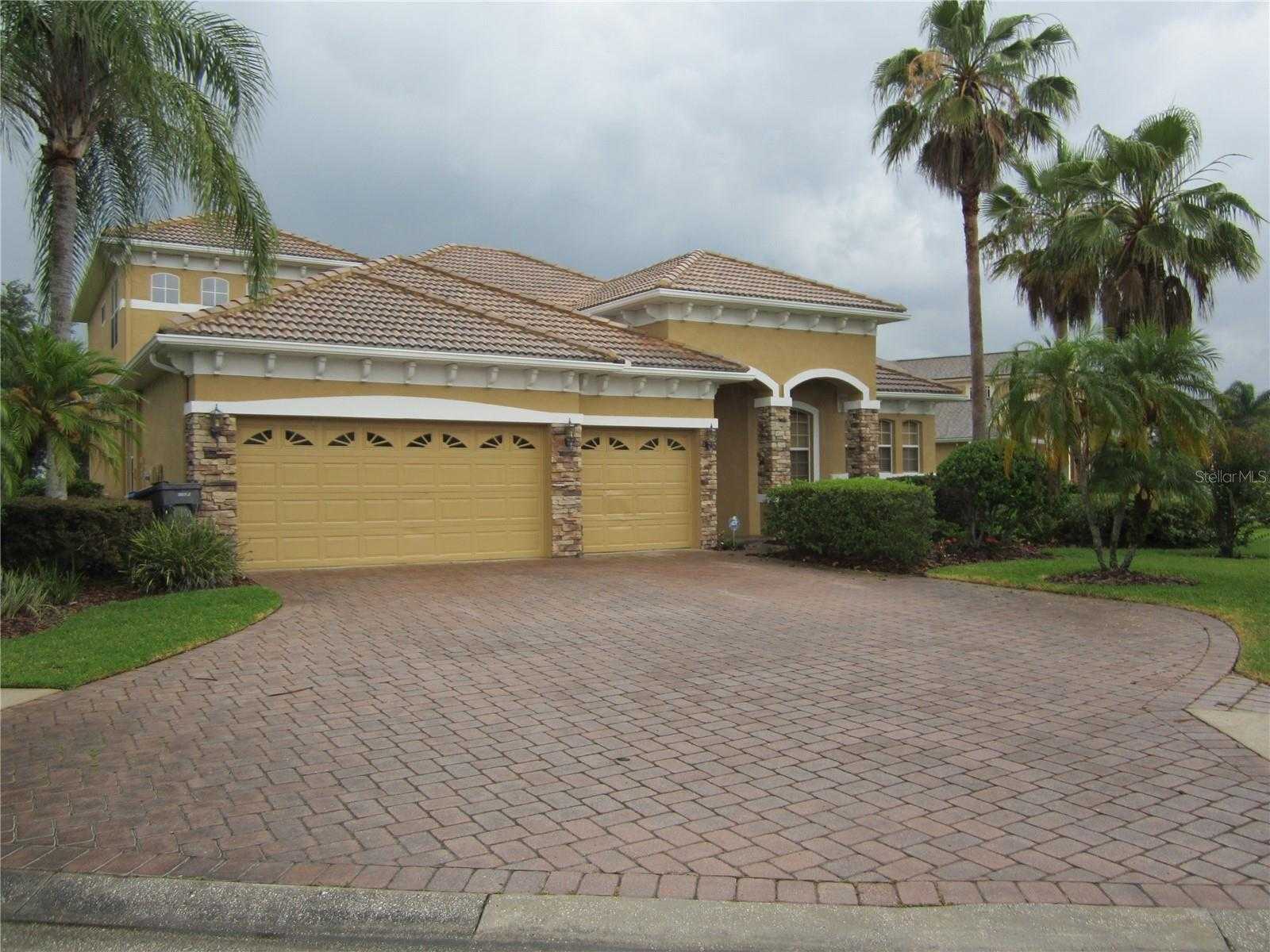 photo 3: 17928 BAHAMA ISLE CIRCLE, TAMPA FL 33647