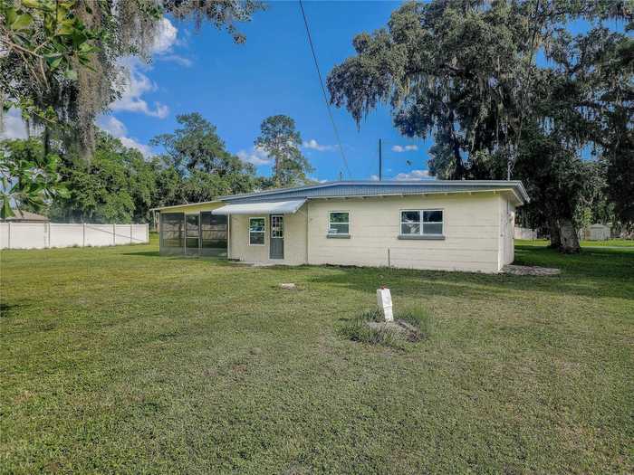 photo 2: 4623 NW 45TH LANE, LAKE PANASOFFKEE FL 33538