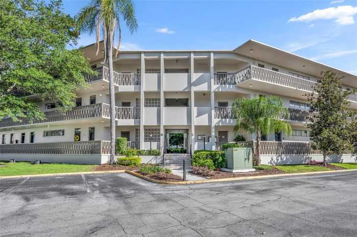 photo 1: 700 MELROSE AVENUE Unit M33, WINTER PARK FL 32789