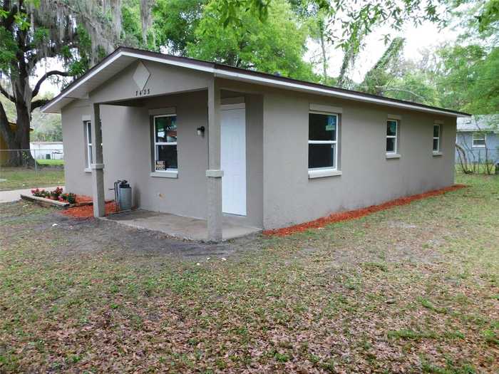 photo 1: 7423 SE 226TH TERRACE, HAWTHORNE FL 32640