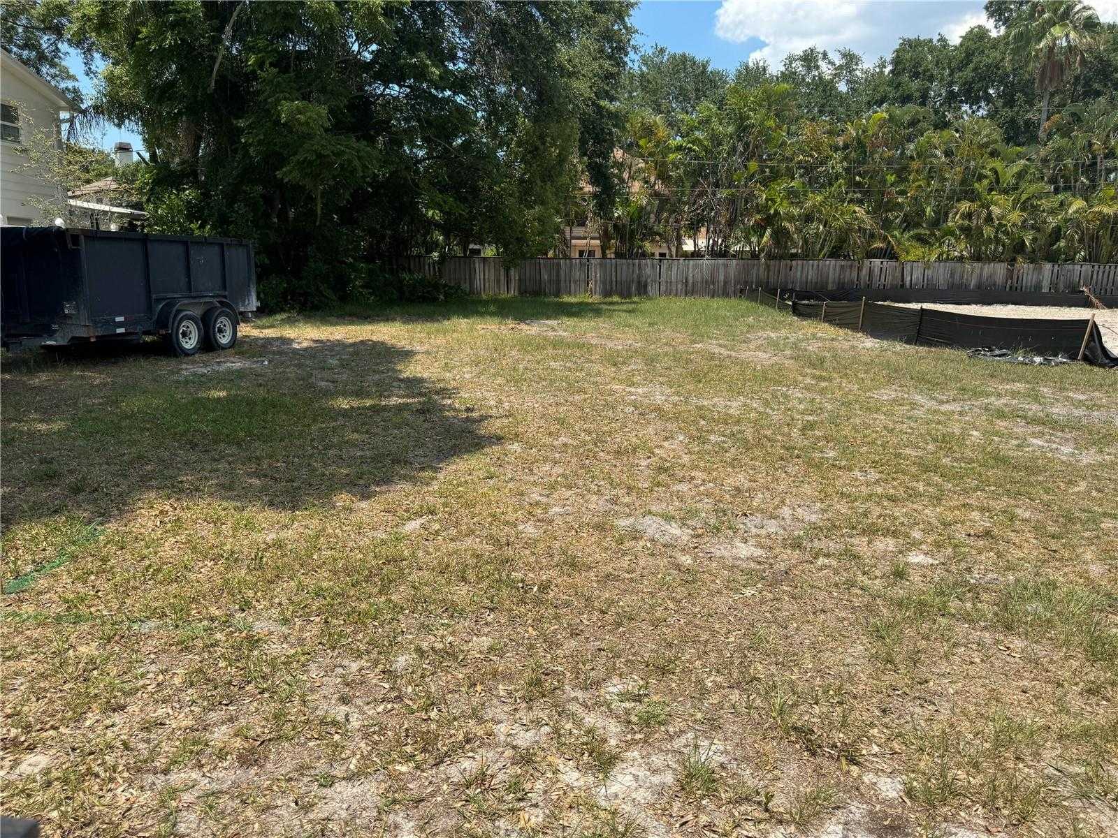 photo 1: 12523 83RD AVENUE N, SEMINOLE FL 33772