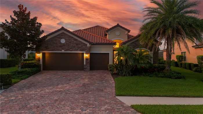 photo 1: 13223 RAMBLEWOOD TRAIL, LAKEWOOD RANCH FL 34211