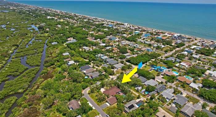 photo 2: 411 19TH STREET S, FLAGLER BEACH FL 32136