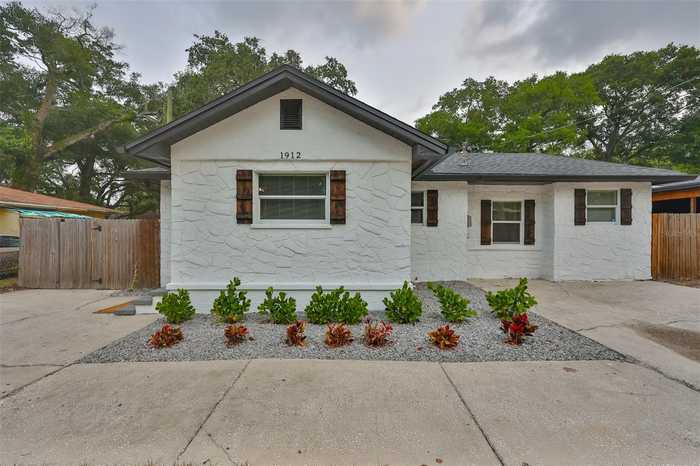 photo 1: 1912 E EMMA STREET, TAMPA FL 33610