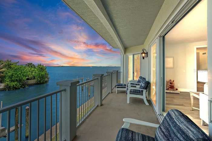 photo 1: 1860 N FORT HARRISON AVENUE Unit 102, CLEARWATER FL 33755