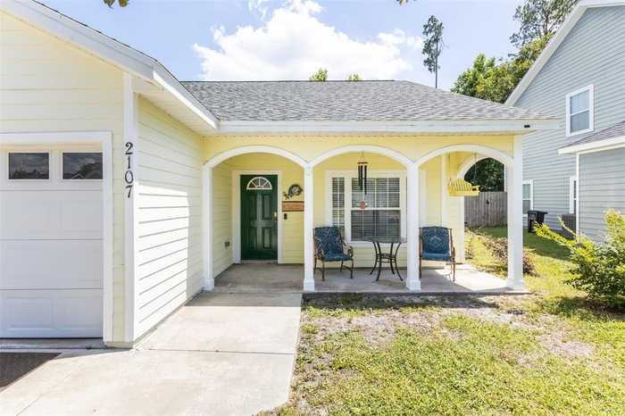 photo 2: 2107 NW 76TH PLACE, GAINESVILLE FL 32609