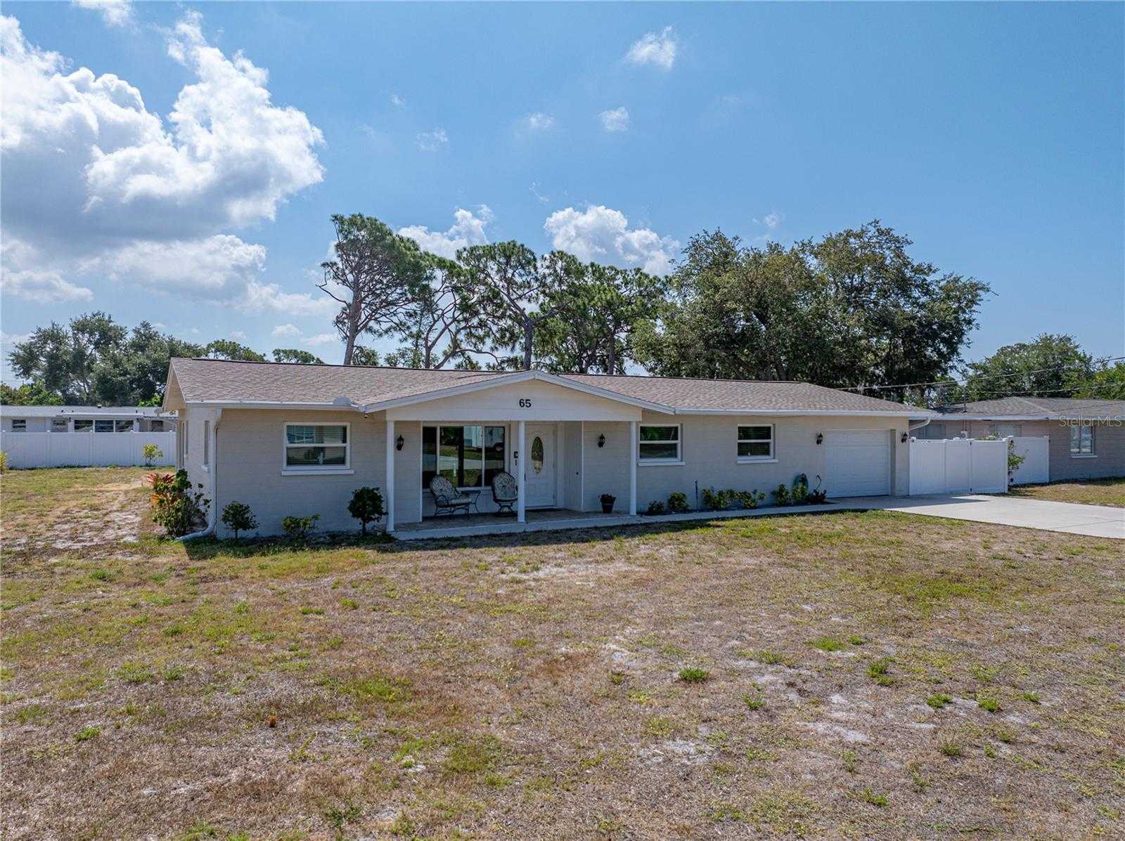 photo 2: 65 BEVERLY CIRCLE, ENGLEWOOD FL 34223